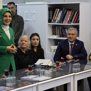 Minister Mahinur Özdemir Göktaş came together with young persons with cerebral palsy - fotoğraf 8