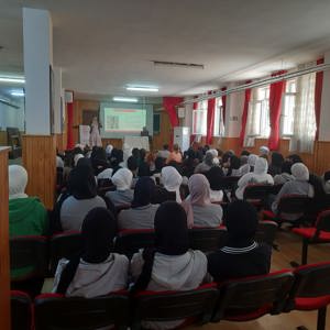 #MezitliSHM, Mezitli Kız İmam Hatip Anadolu Lisesi öğrencilerine "Akran Zorbalığı, İletişim Becerileri, Çocuk Koruma Kanunu" konularında eğitim düzenledi. - fotoğraf 1