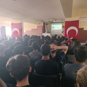 #MezitliSHM, Yusuf Kalkavan Anadolu Lisesi öğrencilerine "Akran Zorbalığı, İletişim Becerileri, Çocuk Koruma Kanunu" konularında eğitim düzenledi.   - fotoğraf 2