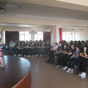 #MezitliSHM, Yusuf Kalkavan Anadolu Lisesi öğrencilerine "Akran Zorbalığı, İletişim Becerileri, Çocuk Koruma Kanunu" konularında eğitim düzenledi.   - fotoğraf 3