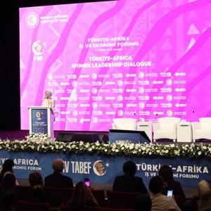 Aile ve Sosyal Hizmetler Bakanımız Mahinur Özdemir Göktaş Türkiye-Afrika İş ve Ekonomi Forumu'na Katıldı - fotoğraf 4