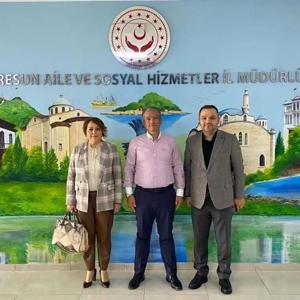 Giresun Valiliği Dış İlişkiler müdürü Cem Mutlu Türkseven ve Giresun Valiliği STK müdürü Nazan Aydoğan İl Müdürümüz Mustafa MODAOĞLU’nu ziyaret etti. - fotoğraf 1