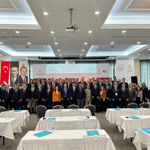 Rehberlik ve Teftiş Başkanlığımızca Ayvalık'ta Düzenlenen Bakanlığımız Müfettişlerine Yönelik Hizmet İçi Eğitim Programı Başkanımız Sayın Mahmut  KARDAŞ'ın Açılış Konuşması İle Başlamıştır.  - fotoğraf 4