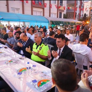 Şehit İstihkam Uzman Çavuş Mehmet Emre Teke için düzenlenen mevlid programına Valimiz Sn.Ali Hamza Pehlivan ile katıldık.  Aziz şehidimizin ruhu şad olsun.  - fotoğraf 2