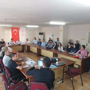 İl Müdürlüğümüz #ÇocukHizmetleri birimimiz tarafından SHM'lerde bulunan 'Çocuklar Güvende' ekipleri ve mobil ekiplerin katılımıyla yapılan çalışmalar değerlendirilerek yılın son iki ayının planlaması yapıldı.  - fotoğraf 1
