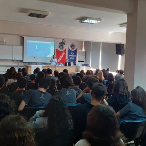 #MezitliSHM, İçel Anadolu Lisesi öğrencilerine "Dijital- İnternet Bağımlılığı, İletişim Becerileri, Çocuk Koruma Kanunu" konularında eğitim düzenledi. - fotoğraf 1