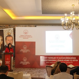 “Şehit Yakınları ve Gaziler Birimlerinde Görevli Personele Yönelik Hizmet İçi Eğitim Programı” Gerçekleştirildi. - fotoğraf 2