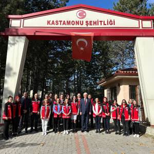 Cumhuriyetimizin 100. Yıl Şerefine Şehitlik Ziyareti - fotoğraf 1