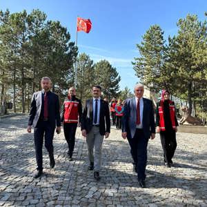 Cumhuriyetimizin 100. Yıl Şerefine Şehitlik Ziyareti - fotoğraf 3