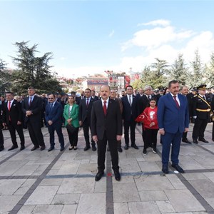 Cumhuriyet Bayramı Çelenk Sunma Töreni Yapıldı - fotoğraf 4