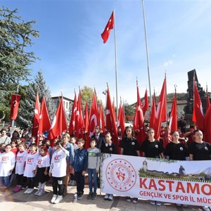 Cumhuriyet Bayramı Çelenk Sunma Töreni Yapıldı - fotoğraf 11