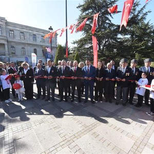 Cumhuriyet Bayramı Çelenk Sunma Töreni Yapıldı - fotoğraf 12