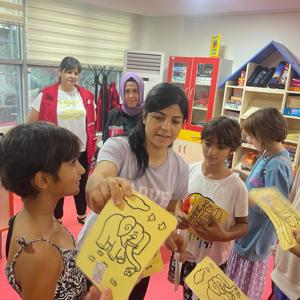#MezitliSHM, #ÇocukHakları Komite Üyesi ve #OkulDestekProjesi çocuklarımızla Cumhuriyetimizin 100. Yılı kapsamında Mersin Kızılay Şubesi işbirliği ile  oyun etkinlikleri yaptı. - fotoğraf 1