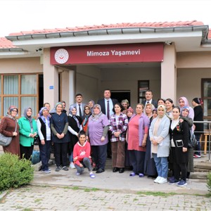 İl Müdürümüz Serdar Demirci, Engelsiz Yaşam Bakım Rehabilitasyon ve Aile Danışma Merkezi Personeli İle Toplantı Yaptı - fotoğraf 1
