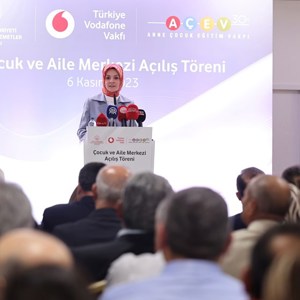 Minister of Family and Social Services Göktaş attended the opening of Child and Family Center in Gaziantep - fotoğraf 2