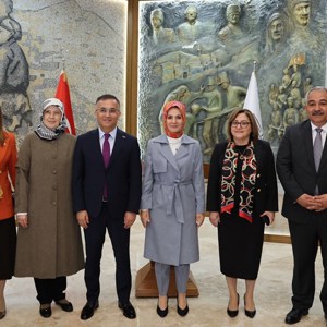 Minister of Family and Social Services Göktaş attended the opening of Child and Family Center in Gaziantep - fotoğraf 6