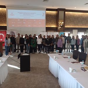 Psikososyal Destek Çocuk Alanlarında Görev Yapan Personele Yönelik Eğitim Programı Düzenlendi. - fotoğraf 1