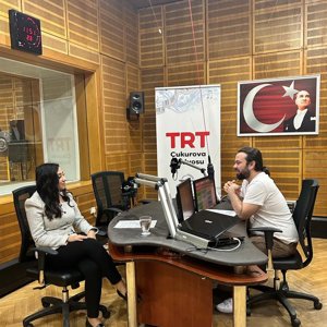 İl Müdürlüğümüz Koruyucu Aile Birimimizden Çocuk Gelişimcisi Zeliha GÜMÜŞ, #TRTÇukurovaRadyosu'nda "Koruyucu Aile''yi anlattı.  - fotoğraf 1