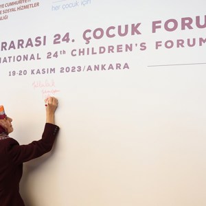 Bakanımız Mahinur Özdemir Göktaş, "Uluslararası 24. Çocuk Forumu"nun Kapanışına Katıldı - fotoğraf 3