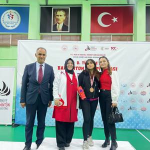 8. Türkiye Badminton Şampiyonasında Heyecanlı Dakikalar Yaşandı.         - fotoğraf 3