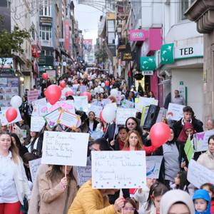 20 Kasım Dünya Çocuk Hakları Günü Etkinlikleri Kapsamında Yürüyüş Etkinliği Gerçekleştirildi - fotoğraf 3