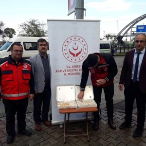 1 yıldır yaptığımız her ayın son cuma günü O AY ŞEHADETE KAVUŞAN ŞEHİTLERİMİZİN sene-i devriyesinde Giresun'un ilçelerinde cuma namazı öncesi mevlid okutuldu - fotoğraf 1