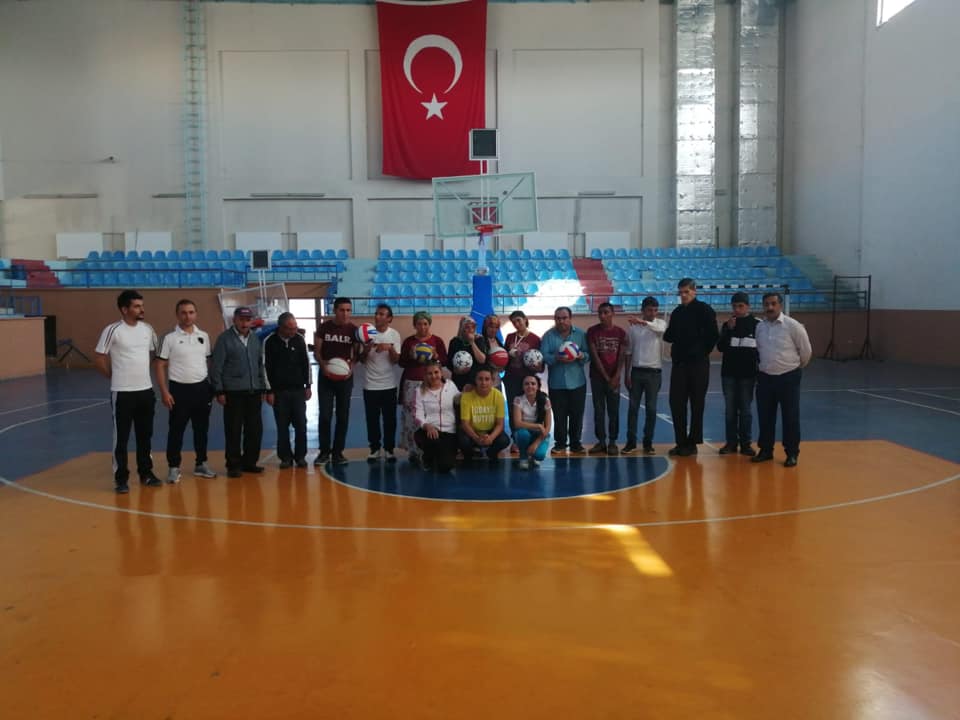 Engelliler Mutlu Çarşamba Etkinliğine katıldı