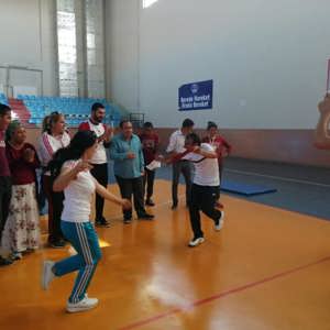 Engelliler Mutlu Çarşamba Etkinliğine katıldı - fotoğraf 1