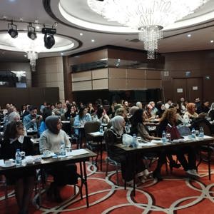 “Türkiye'de Koruyucu Aile Sisteminin Güçlendirilmesi Projesi Değerlendirme Çerçevesi Eğitimi” Başladı - fotoğraf 1