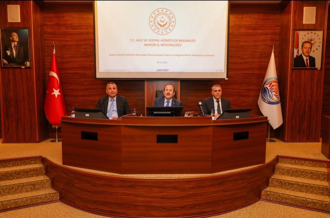 Valimiz Sn.Ali Hamza Pehlivan Başkanlığında, Kadına Yönelik Şiddetle Mücadele İl Koordinasyon, İzleme ve Değerlendirme Komisyonu Toplantısı Gerçekleştirildi. 