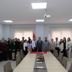 İl müdürlüğümüzde çalışan ve aday memurlukta 1 yılını doldurup asil memurluğa geçmeyi hak eden çalışma arkadaşımıza ASİL MEMURİYETE GEÇİŞ TÖRENİ’ni yaptık - fotoğraf 1