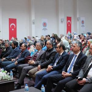 Sayın Bakanımız öncülüğünde Ailenin Desteklenmesi amacıyla tüm Türkiye’de AİLE SÖYLEŞİLERİ yapılıyor. - fotoğraf 2