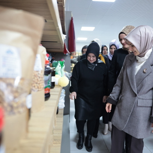 Aile ve Sosyal Hizmetler Bakanımız Göktaş, Elazığ’da Kadın Girişimlerle Buluştu - fotoğraf 3