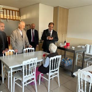 İl Müdürümüz Sayın Sahit AYDIN bağlı kuruluşumuz Kamile Hacı Ahmet Akdağ Huzurevi Yaşlı Bakım ve Rehabilitasyon Merkezi Müdürlüğü'nde bulunan kıymetli büyüklerimizle bir araya gelerek sohbet etti. - fotoğraf 8