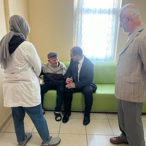 İl Müdürümüz Sayın Sahit AYDIN bağlı kuruluşumuz Kamile Hacı Ahmet Akdağ Huzurevi Yaşlı Bakım ve Rehabilitasyon Merkezi Müdürlüğü'nde bulunan kıymetli büyüklerimizle bir araya gelerek sohbet etti. - fotoğraf 13