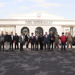 “Vatan ve Kahramanlık Buluşmaları” Projesi ile Öğrencilerle Gazilerimiz Bir Araya Geliyor - fotoğraf 4