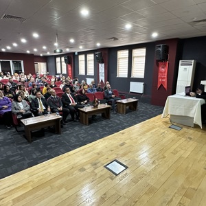“Türkiye Yüzyılı Aile Söyleşileri”  İl Müdürlüğümüz konferans salonunda düzenlendi. - fotoğraf 1