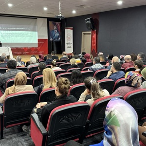 “Türkiye Yüzyılı Aile Söyleşileri”  İl Müdürlüğümüz konferans salonunda düzenlendi. - fotoğraf 2