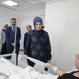 Aile ve Sosyal Hizmetler Bakanımız Göktaş'tan Yaralı Askerlere Ziyaret - fotoğraf 1