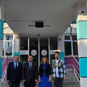 BALIKESİR HUZUREVİ YAŞLI BAKIM VE REHABİLİTASYON MERKEZİMİZDEKİ BÜYÜKLERİMİZE ZİYARET - fotoğraf 1