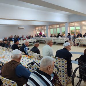BALIKESİR HUZUREVİ YAŞLI BAKIM VE REHABİLİTASYON MERKEZİMİZDEKİ BÜYÜKLERİMİZE ZİYARET - fotoğraf 4