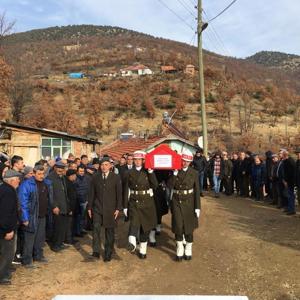 Kıbrıs Gazimiz Ferhat KÖSE'yi son yolculuğuna uğurladık. - fotoğraf 2
