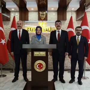 Minister Mahinur Özdemir Göktaş attended the “We are a Big Family” Meeting in Batman - fotoğraf 2