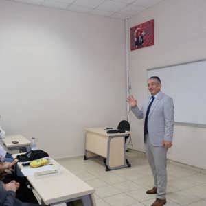 İl Müdürümüz Mustafa MODAOĞLU Giresun Üniversitesi Öğrencilerine Bakanlığımız Hakkın Bilgi Verdi - fotoğraf 4