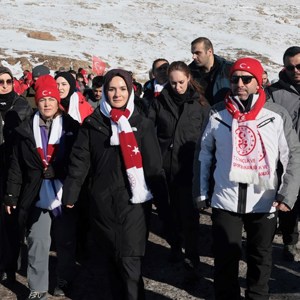Aile ve Sosyal Hizmetler Bakanımız Göktaş, Sarıkamış Şehitlerini Anma Töreni'ne Katıldı - fotoğraf 1