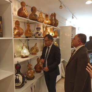 İl Müdürümüz Vefa Akdoğan ve İl Müdür Yardımcımız Kubilay Ataş, Ahlat İlçemizdeki Aile Destek Merkezini ziyaret edip, yapılan çalışmaları yerinde inceledi. - fotoğraf 2