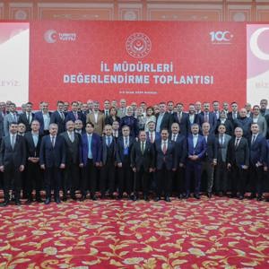 İl Müdürümüz Sn. Sahit AYDIN Bakanımız Sn. Mahinur Özdemir Göktaş’ın teşrifleri ile gerçekleşen İl Müdürleri Değerlendirme Toplantısına katılım sağladı. - fotoğraf 2