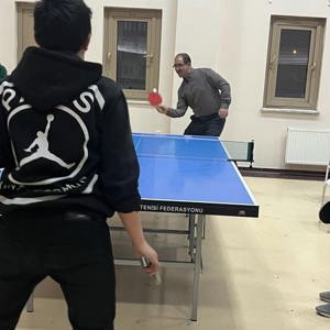 İl Müdürümüz Sayın Sahit AYDIN 7/24 esaslı özverili bir şekilde hizmet veren bağlı kuruluşlarımızı ziyaret ederek çalışmalar hakkında bilgi aldı. Geleceğimizin teminatı sevgili gençlerimizle keyifli sohbetler etti ve sportif etkinliklerde bulundu. - fotoğraf 12