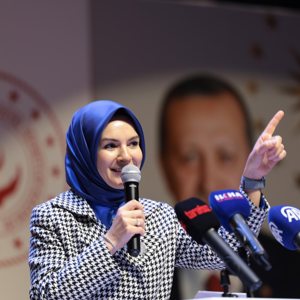 Aile ve Sosyal Hizmetler Bakanı Sayın Mahinur Özdemir Göktaş Necat Nasıroğlu külliyesinde - fotoğraf 4