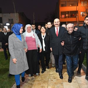  Down sendromlu Habip Hasar isimli vatandaşımızın adının verildiği Habip Başkan parkının açılışı Aile ve Sosyal Hizmetler Bakanı Sayın Mahinur Özdemir Göktaş tarafından yapıldı. - fotoğraf 1